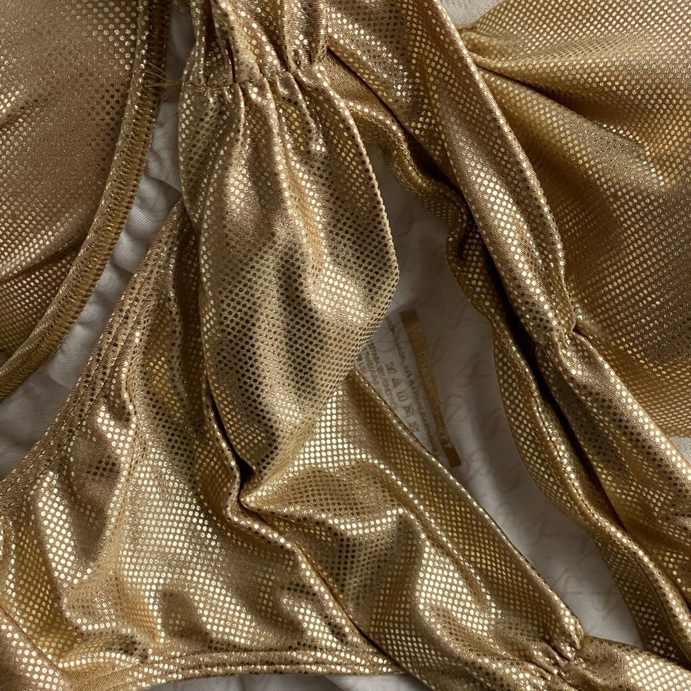 VS bikini